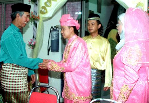 KL04-04_06_2000_HALIM-KAHWIN_08012016