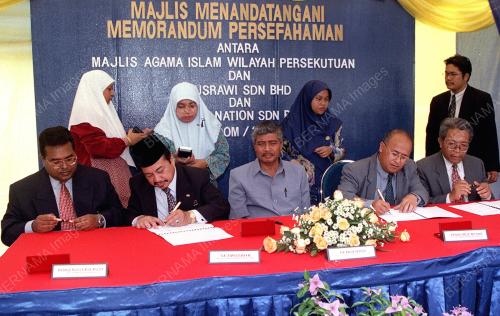KL04-09_10_2000_MOU_ISLAM_09102000