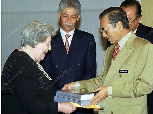 KL04-11_06_2001_PM_BUKU_27012016