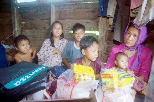 KL04-13_12_2000_BANTUAN_ZAKAT_15012016