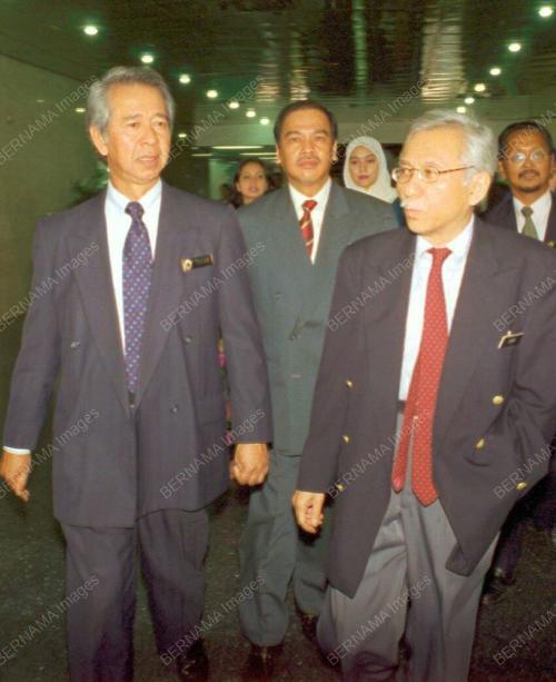 DAIM ZAINUDDIN