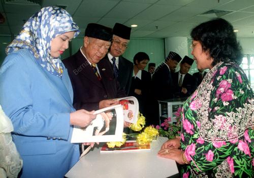 KL04-20_07_2000_AGONG_MAJALAH_11012016