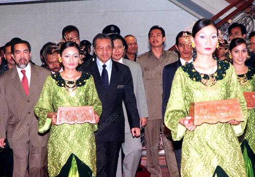KL04-21_09_2000_PM_KONVENSYEN_13012016