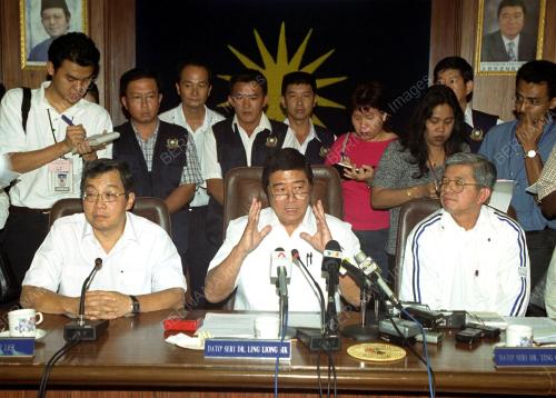 DATUK LING LIONG SIK