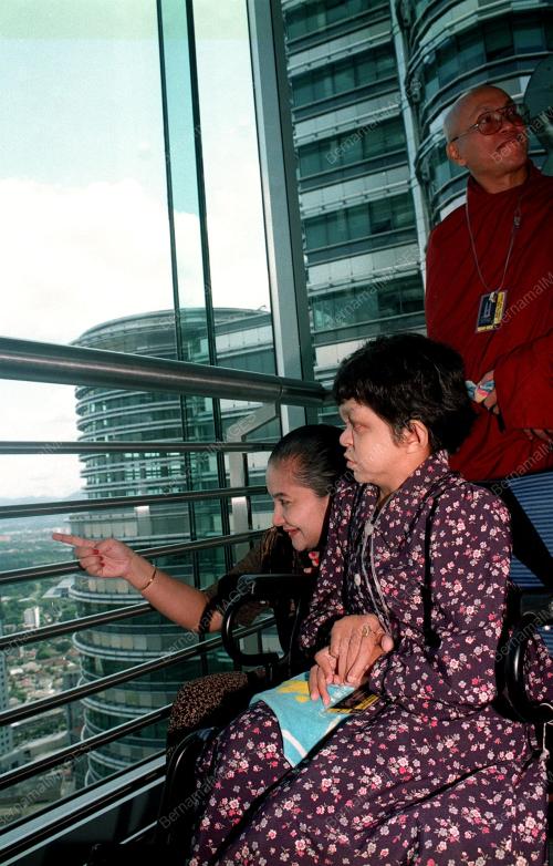 KL04-30_05_2000_PELAWAT_MYANMAR_07012016