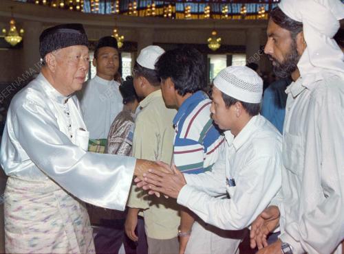 AGONG