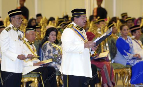 DATUK SERI TENGKU ADNAN TENGKU MANSOR