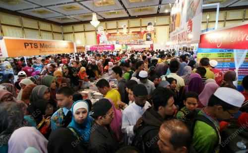 KL04_01052013_PESTA