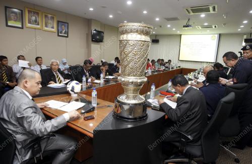 MESYUARAT PIALA FA AKHIR