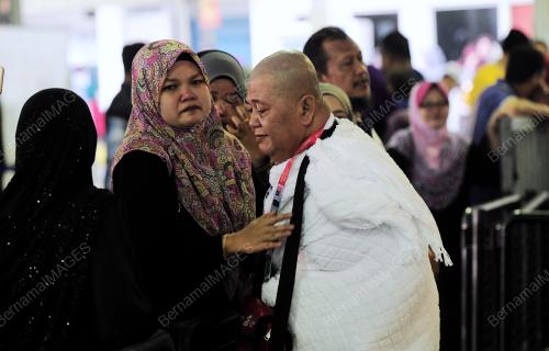 KL04_01092015_HAJI