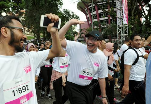 KL04_01112015_LARIAN