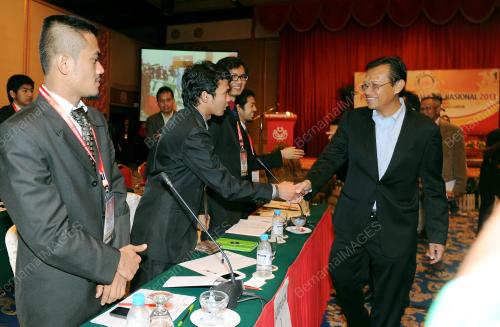 KL04_01122013_AHMAD