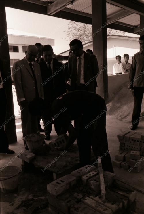 MENTERI MYANMAR