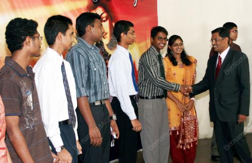 S SUBRAMANIAM
