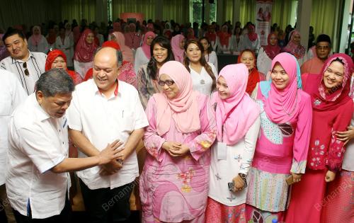 KL04_02082015_PUTERI_UMNO