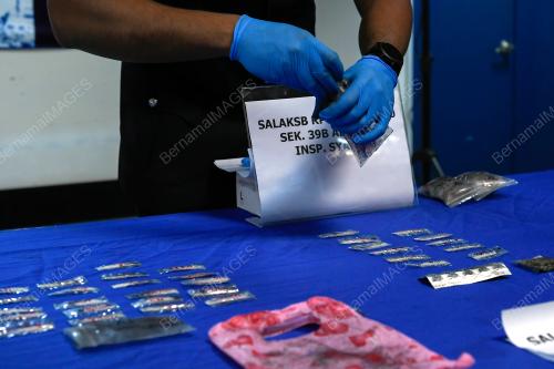 SIDANG MEDIA RAMPASAN DADAH