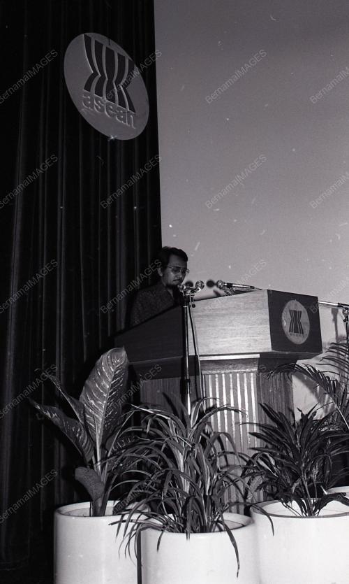 KL04_021182_FILEM_ASEAN