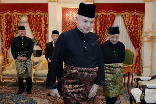 KL04_02112018_SULTAN_NAZRIN_BN201811012572