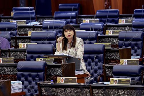 LIM HUI YING