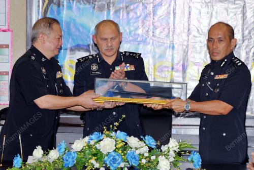 KL04_03012012_KPD_BARU