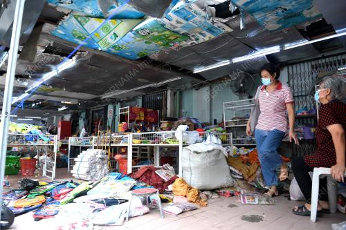 KERJA PEMBERSIHAN SELEPAS BANJIR