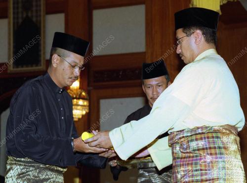 KL04_03022016_WATIKAH