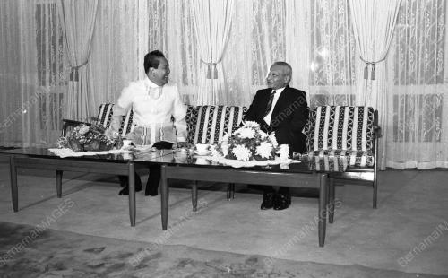 KL04_03032015_AGONG004