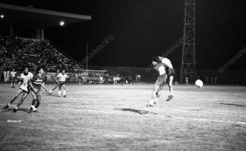 KL04_03032015_PERLAWANAN_BOLA
