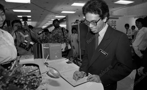 KL04_03042015_SHARIR_RASMI