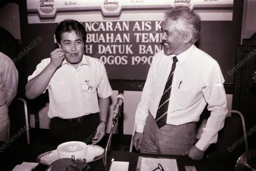 DATUK ELYAS OMAR (DATUK BANDAR)