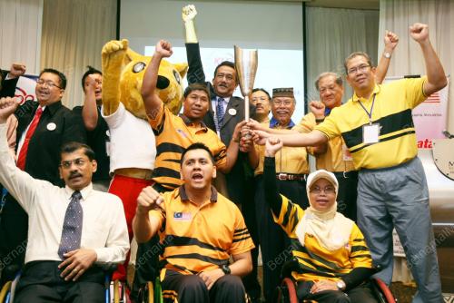 DATUK ZAINAL ABU ZARIN