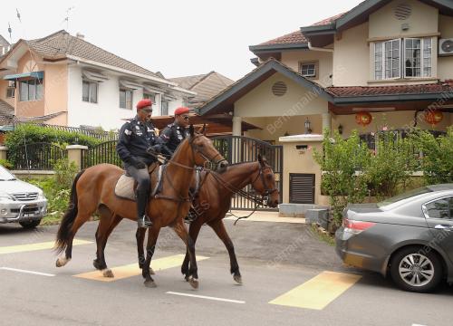 UNIT BERKUDA PDRM