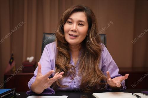 SENATOR RAS ADIBA RADZI