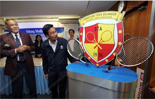 MOHAMAD ROSLAN SAKIMAN
