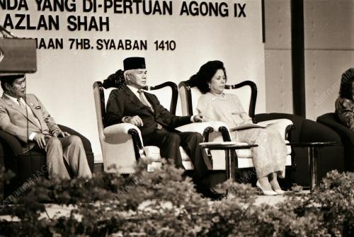 KL04_04031990_KELUARGABAHAGIA