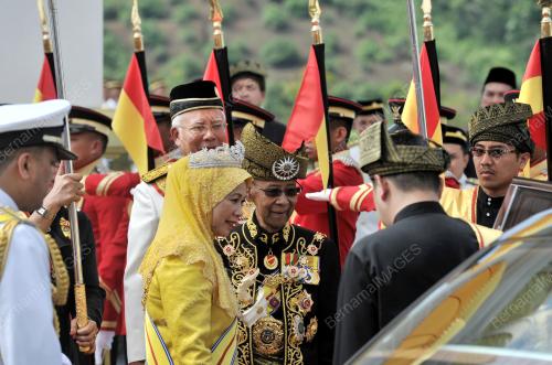 KL04_04062016_AGONG