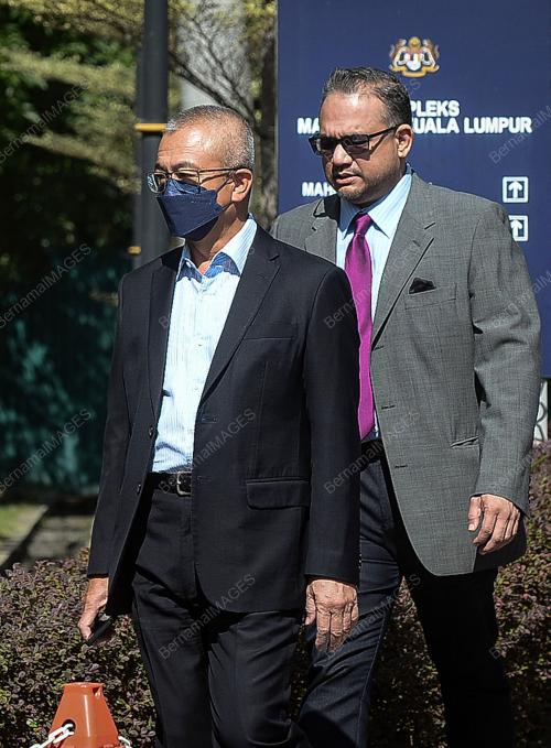 DATUK ROZMAN ISLI