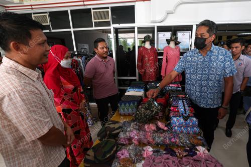 KHAIRY JAMALUDDIN