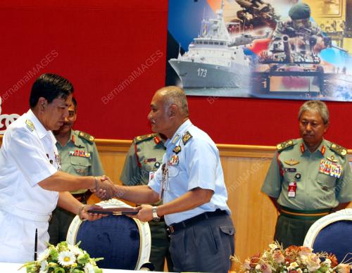 JENERAL TAN SRI ABDUL AZIZ ZAINAL