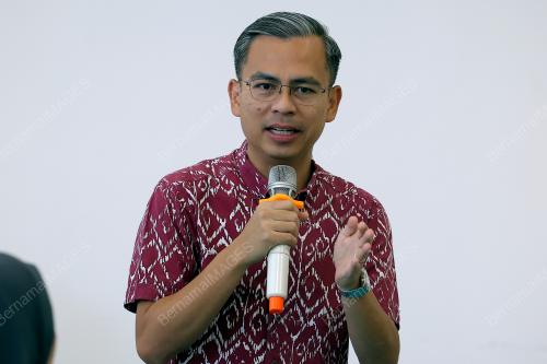 FAHMI FADZIL
