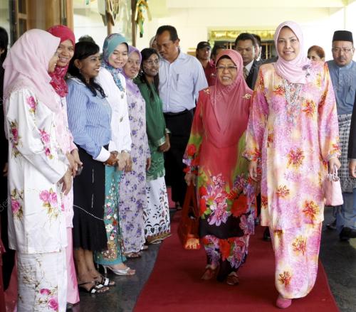 TUANKU NUR ZAHIRAH