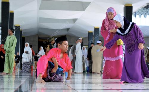KL04_05102014_SOLAT