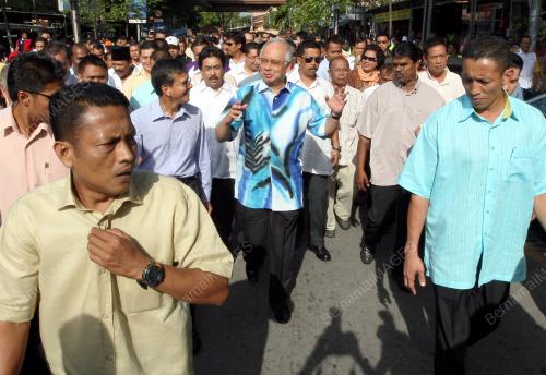 MOHD NAJIB TUN ABDUL RAZAK
