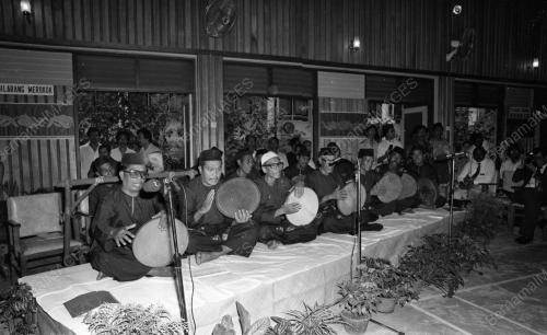 KL04_06022015_HARI_SASTERA_1983