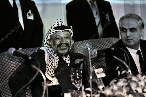 SIDANG AKHBAR YASSER ARAFAT