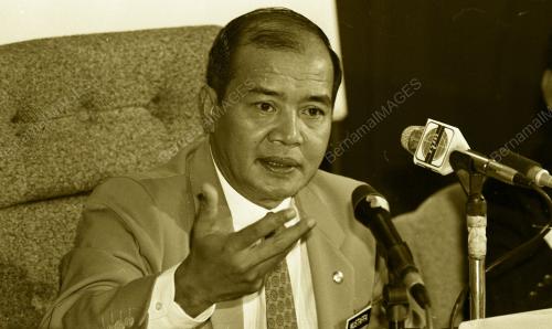 KL04_060490_SIDANG_AKHBAR