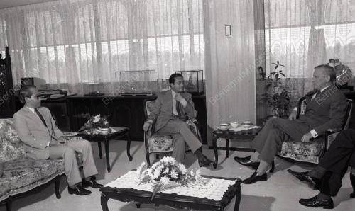 DR. MAHATHIR MOHAMAD