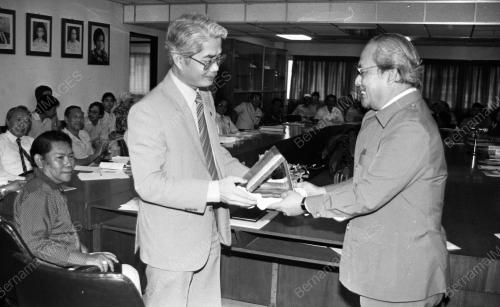 KL04_06102015_HASSAN_OMAR