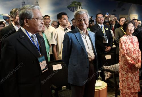 KL04_06102018_PM_CONFERENCE