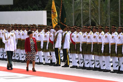 KL04_06122017_AGONG